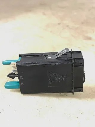 VW T4 Schalter Sitzheizung Sitzheizungsschalter Regler Heizung Sitz Kabelbaum 7D0963563 - Bild 2