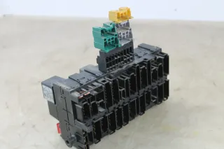 VW T4 Sicherungskasten Sicherungsbox Zentralelektrik ZE Relaiskasten 357937039 - Bild 3