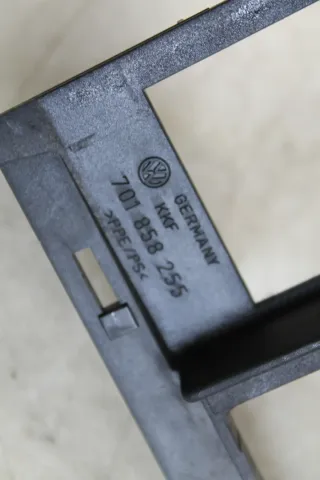 VW T4 Rahmen Lichtschalter Luftdüse links Armaturenbrett Abdeckung Blende Halter 701858255 - Bild 8