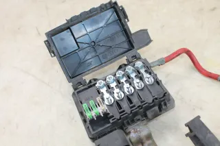 VW T4 Batteriehalter Klemme Batterie Befestigung Sicherungskasten Sicherungen 7D0915303A 7D0937509 - Bild 3