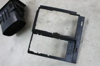 VW T4 Rahmen Lichtschalter Luftdüse links Armaturenbrett Abdeckung Blende Halter 701858255 - Bild 7