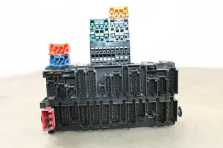 VW T4 Sicherungskasten Sicherungsbox Zentralelektrik ZE Relaiskasten 357937039 - Bild 4