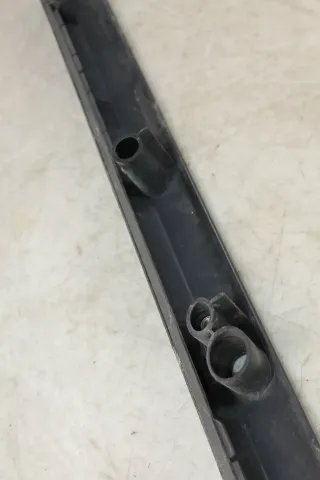 VW T4 Leiste Griffleiste Heckklappe außen hinten schwarz unlackiert 701829213D - Bild 9