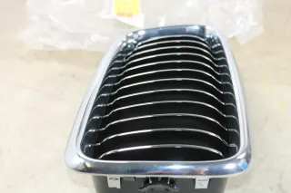 BMW E38 Kühlergrill rechts Grill Niere Original Neu Chrom 51138231596 - Bild 5