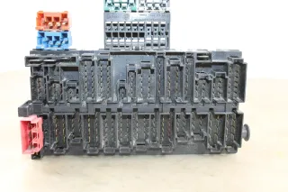 VW T4 Sicherungskasten Sicherungsbox Zentralelektrik ZE Relaiskasten 357937039 - Bild 5