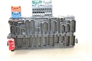 VW T4 Sicherungskasten Sicherungsbox Zentralelektrik ZE Relaiskasten 357937039 - Bild 5