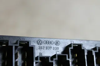 VW T4 Sicherungskasten Sicherungsbox Zentralelektrik ZE Relaiskasten 357937039 - Bild 6