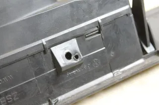 VW T4 Blende Abdeckung Luftdüsen Luftausströmer Armaturenbrett Mitte 7D1819703B - Bild 9