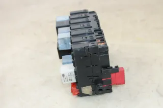 VW T4 Sicherungskasten Sicherungsbox Zentralelektrik ZE Relaiskasten 357937039 - Bild 3
