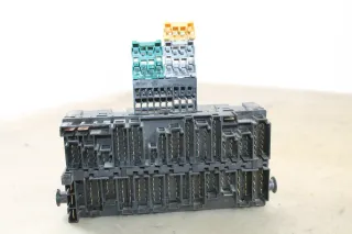 VW T4 Sicherungskasten Sicherungsbox Zentralelektrik ZE Relaiskasten 357937039 - Bild 4