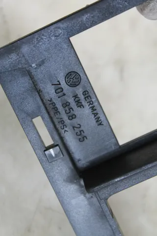 VW T4 Rahmen Lichtschalter Luftdüse links Armaturenbrett Abdeckung Blende Halter 701858255 - Bild 6