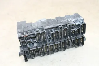 VW T4 Sicherungskasten Sicherungsbox Zentralelektrik ZE Relaiskasten 357937039 - Bild 5