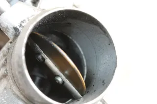 VW T4 2.5 TDI AGR Ventil Abgasrückführung Abgasrückführungsventil 074129499E - Bild 6
