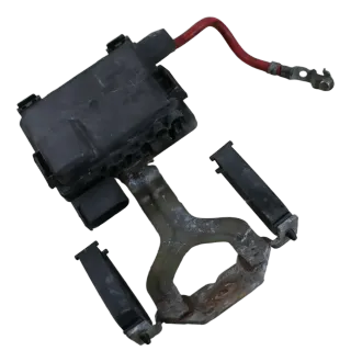 VW T4 Batteriehalter Klemme Batterie Befestigung Sicherungskasten Sicherungen 7D0915303A 7D0937509 - Bild 1