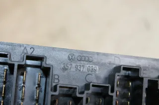 VW T4 Sicherungskasten Sicherungsbox Zentralelektrik ZE Relaiskasten 357937039 - Bild 5