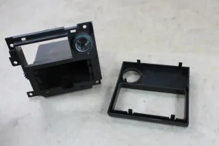 VW T4 Aschenbecher Zigarettenanzünder Rahmen Einsatz Ascher 7D0857305B - Bild 6