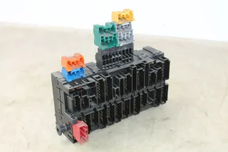VW T4 Sicherungskasten Sicherungsbox Zentralelektrik ZE Relaiskasten 357937039 - Bild 3