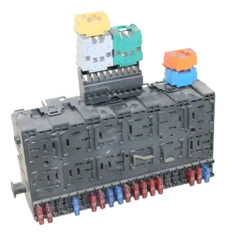 VW T4 Sicherungskasten Sicherungsbox Zentralelektrik ZE Relaiskasten 357937039 - Bild 1