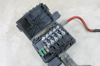 VW T4 Batteriehalter Klemme Batterie Befestigung Sicherungskasten Sicherungen 7D0915303A 7D0937509 - Bild 4