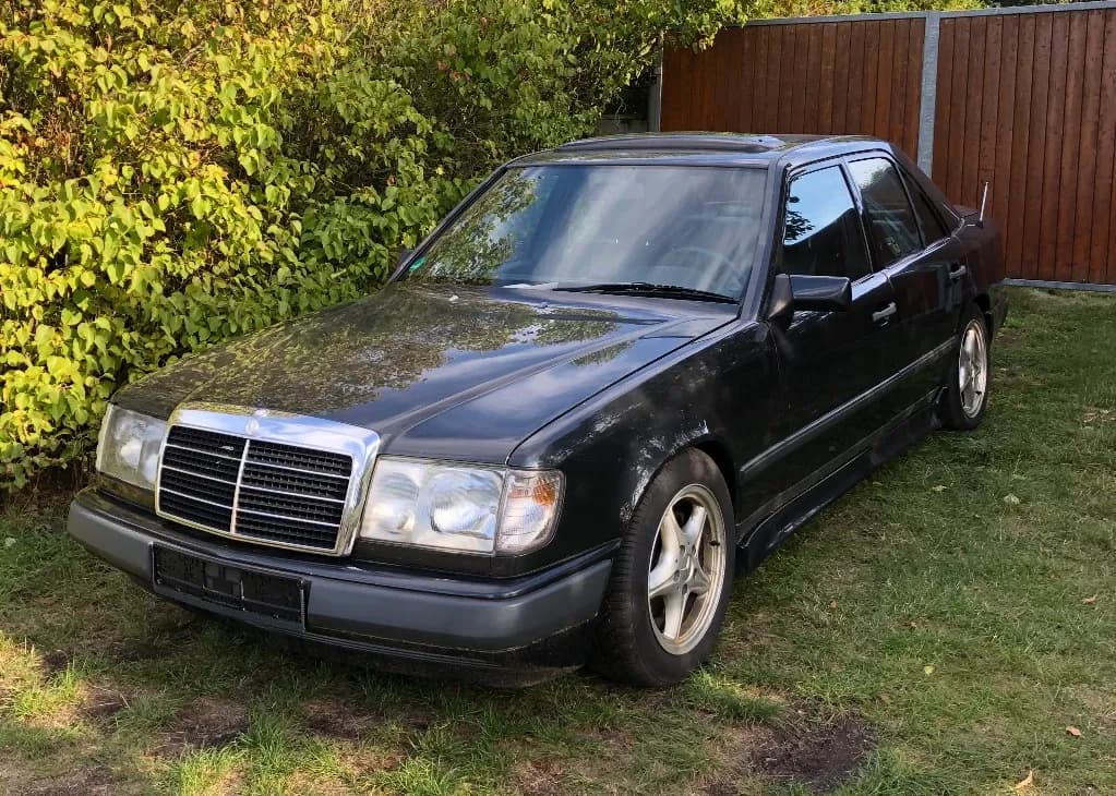 W124 - Mercedes Benz